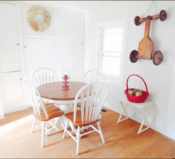 Kitchen, table will extend and folding chairs provided