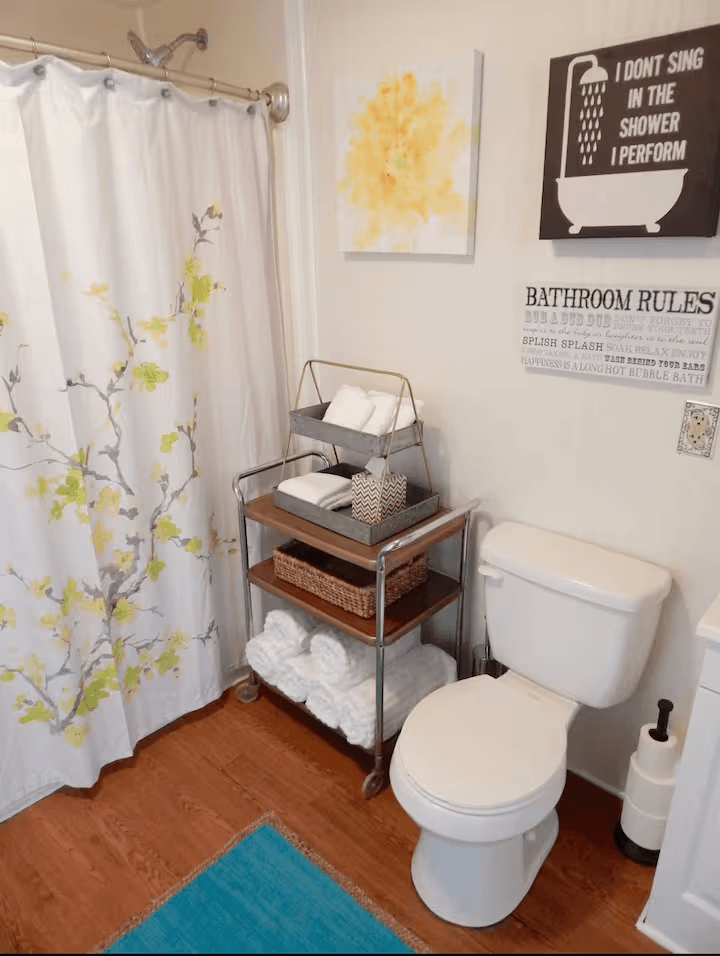 Bathroom, with tub