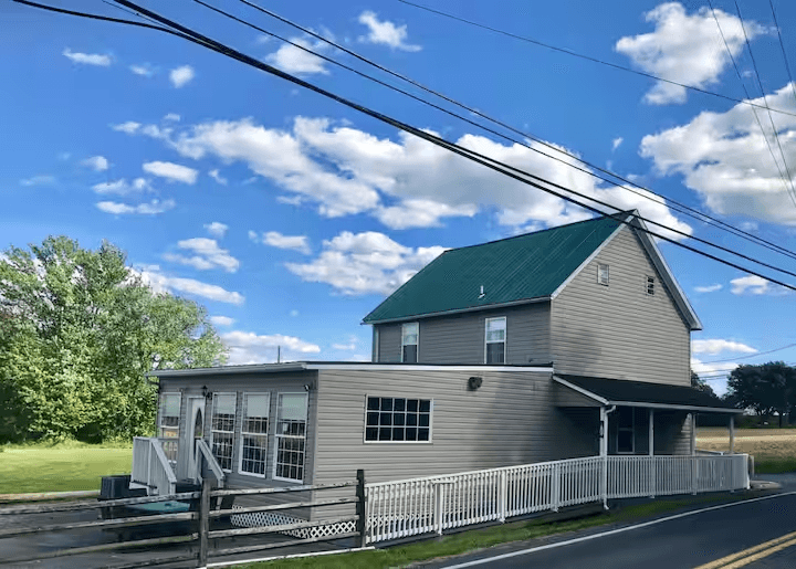 Exterior Picture Showing Road